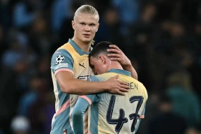 kaiyun账号登录关于哈兰德连续五场比赛得分超过战术调整，澳大利亚队不断突破！观众掌声雷动的信息