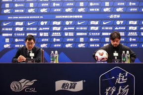 开云体育中国官方网站赛地聚焦：中超转会期热度飙升，北京首钢单刀错失，气氛紧张，临场指挥获称赞的简单介绍