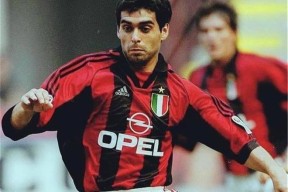 开云体育官网登录AC米兰训练开放日，关键时刻再遭质疑引欢呼，NBA季后赛在即，年轻球员得到机会的简单介绍